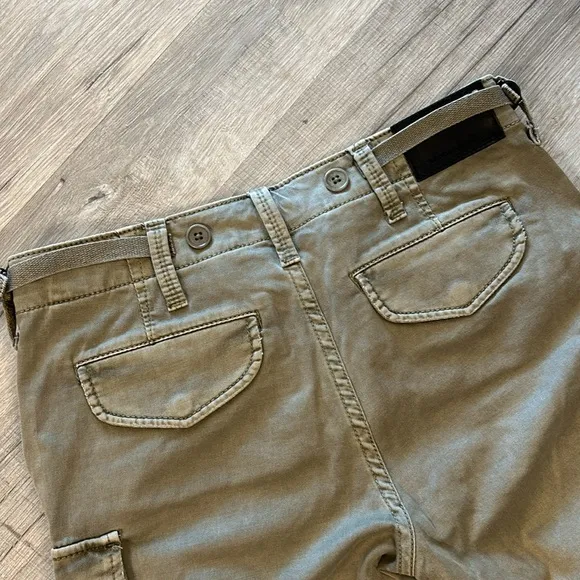 28.5” Tan BCBG Max Azria Cargo Jeans NWT Tag Size 27