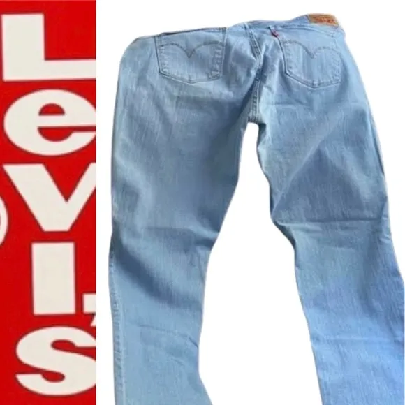 711 Skinny Light Washed Levi Jeans