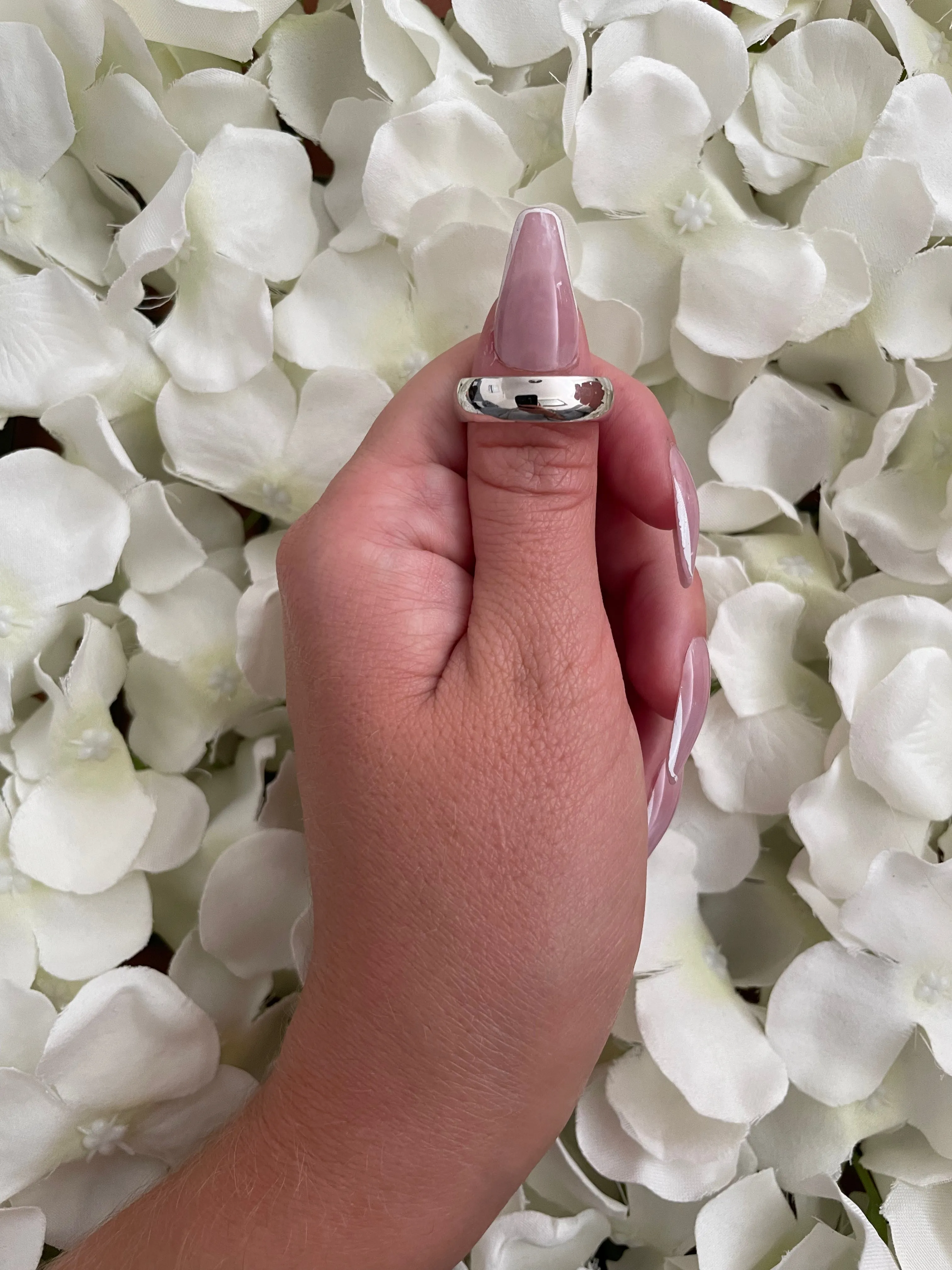 9ct White Gold D Shape Polished 6mm Band Wedding Ring