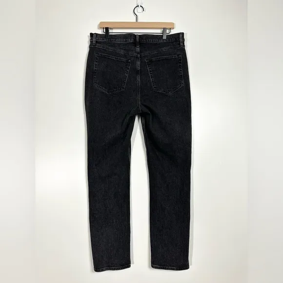 Abercrombie 90’s Straight Ultra High Rise Crossover Waistband Jeans