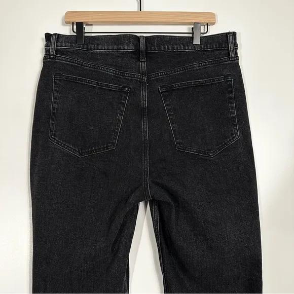 Abercrombie 90’s Straight Ultra High Rise Crossover Waistband Jeans