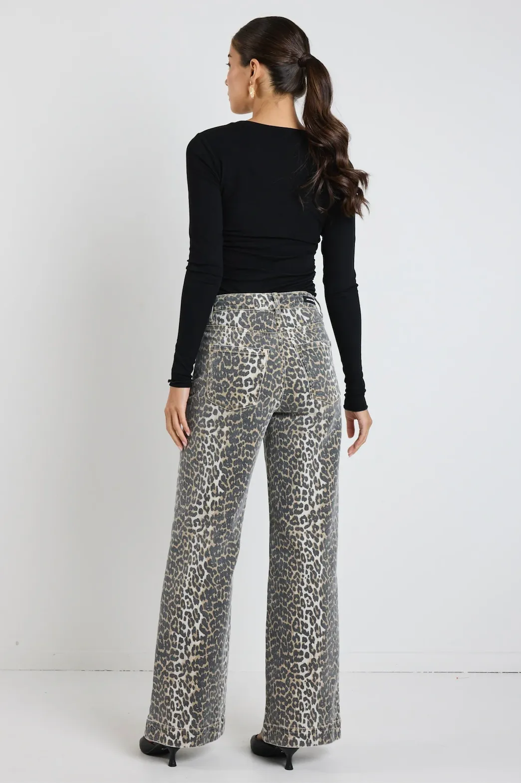 AMONG THE BRAVE Zoey High Rise Wide Leg Pocket Jean - Leopard