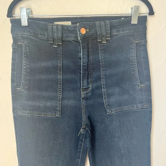 Anthropologie Pilcro The Icon Flare jeans size 28