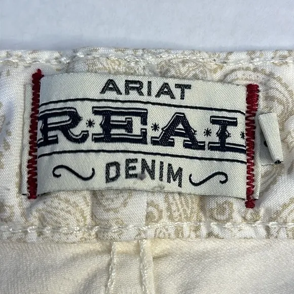 ARIAT Women’s distressed denim white jeans size 32