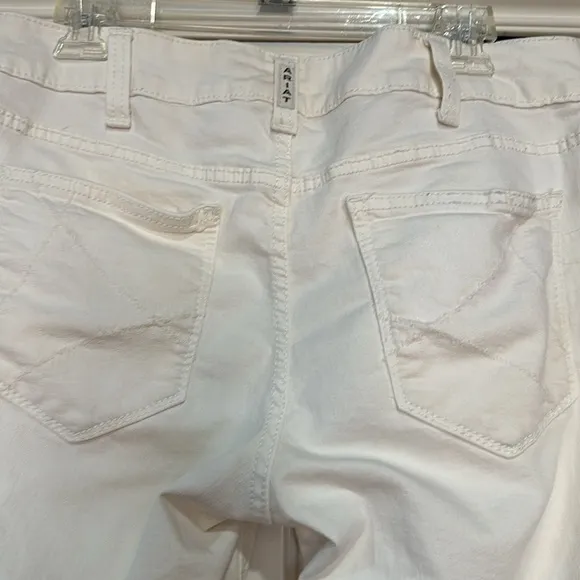 ARIAT Women’s distressed denim white jeans size 32