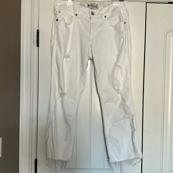 ARIAT Women’s distressed denim white jeans size 32