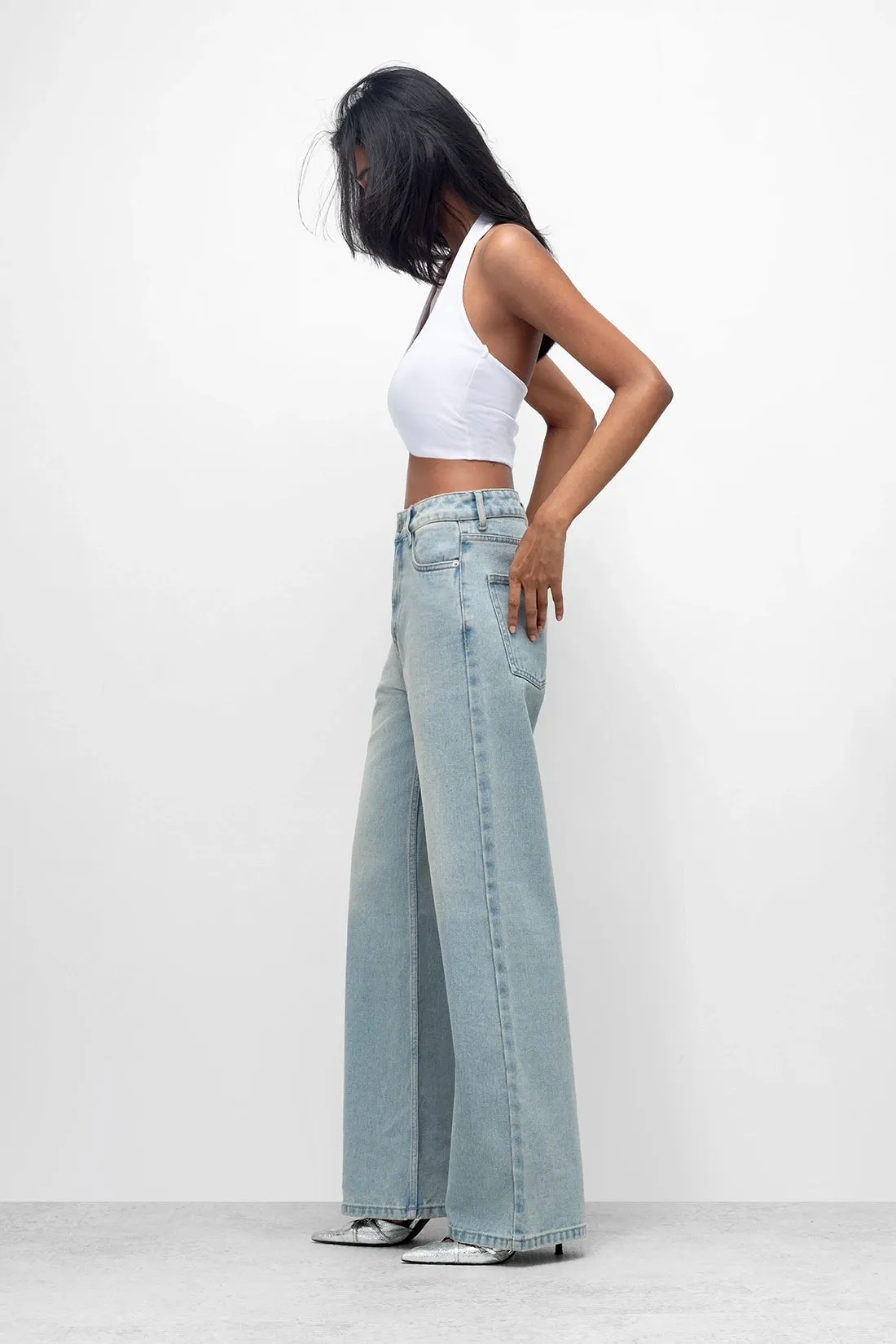 B03 Straight Leg Jeans