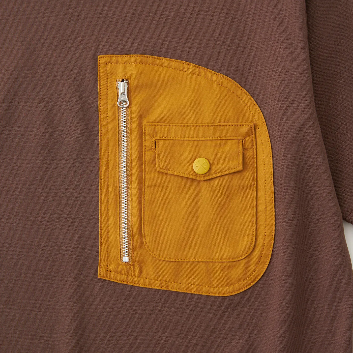 D POCKET T-SHIRT - BROWN