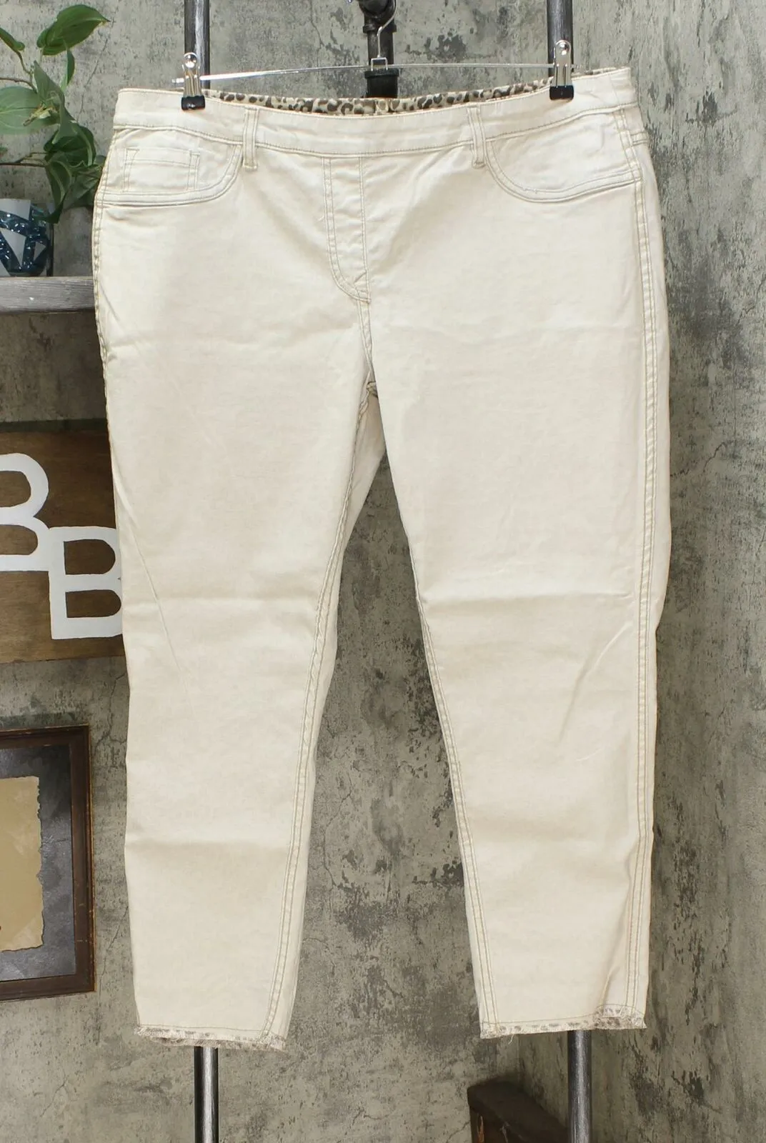 DG2 by Diane Gilman Women's Petite Reversible Twill Pull On Skinny Jeans
