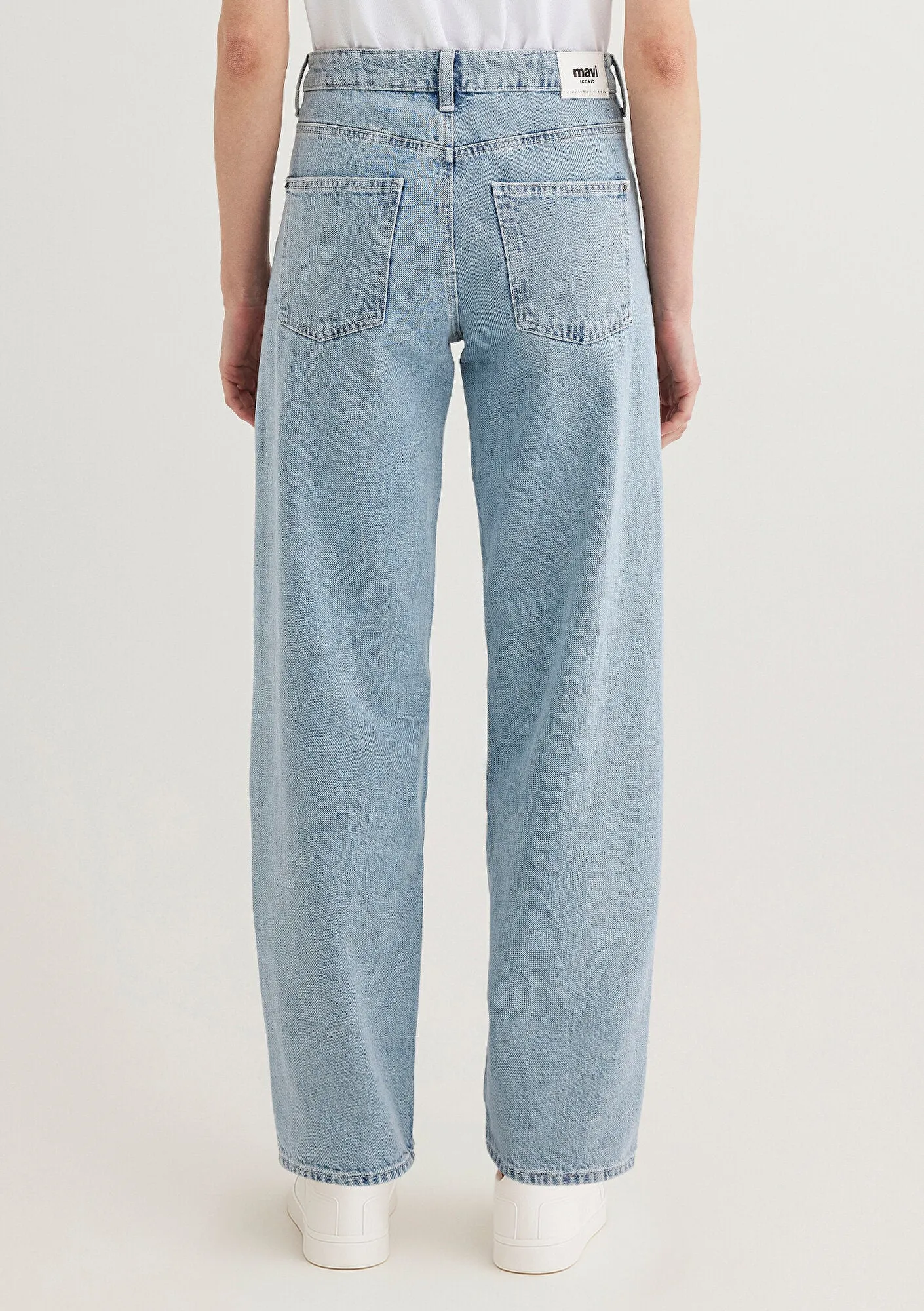Ella Bleached Icon Jean Pants