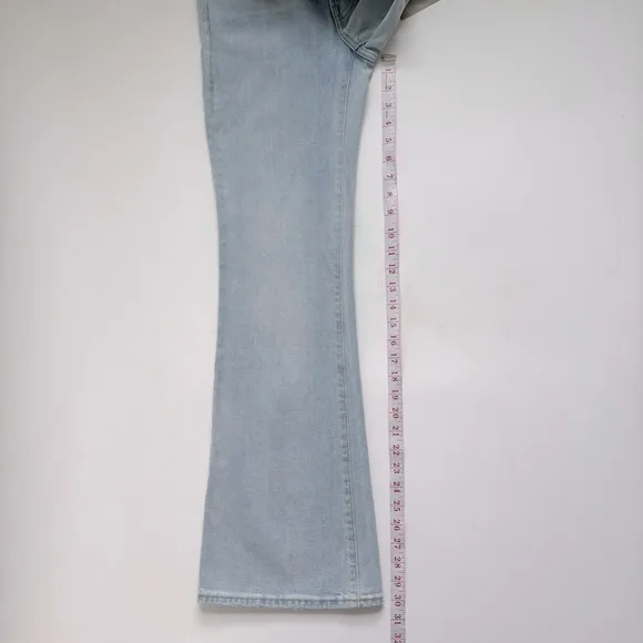 Everlane The High Rise Flare Regular Light Wash Denim Jeans in Fog Wash Size 25