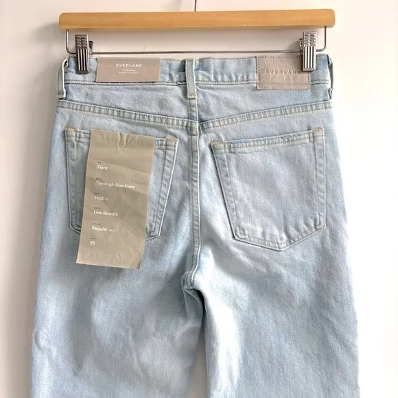 Everlane The High Rise Flare Regular Light Wash Denim Jeans in Fog Wash Size 25