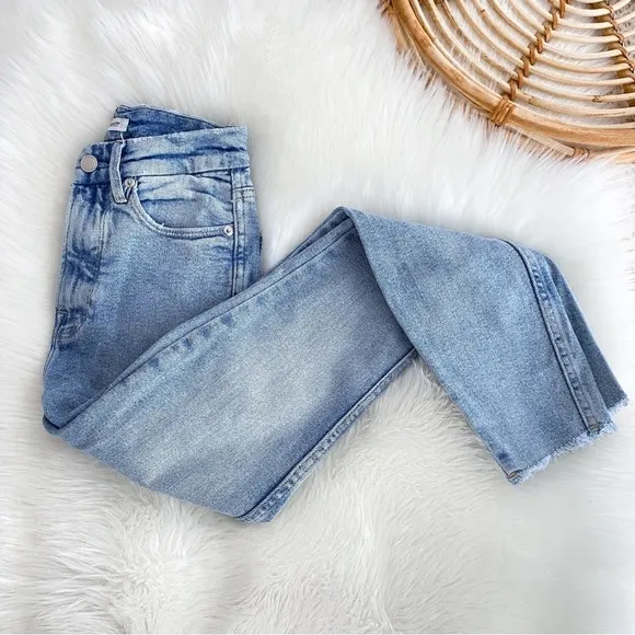 Good American Good Curve Crop Jeans Light Blue Raw Cut Hem High Rise 00/24