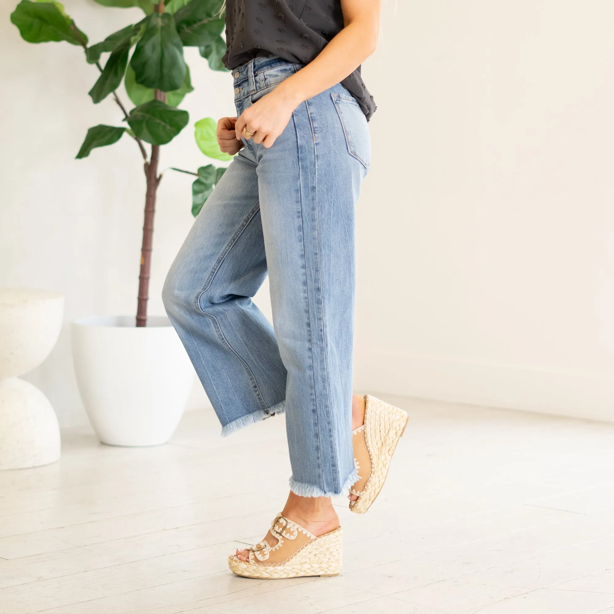 Gretchen Ultra High Rise Wide Leg