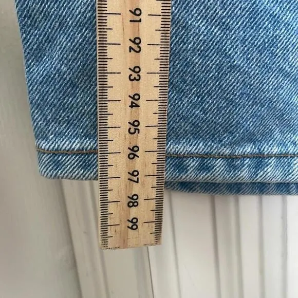 Guess - Vintage 90s High Waist Wide Legged Denim Jeans - Light wash - Size 27