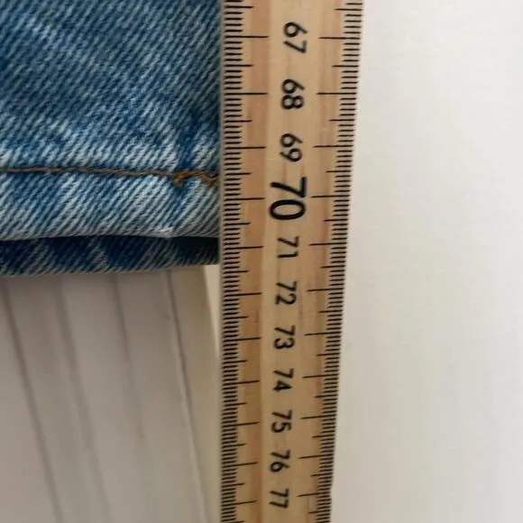 Guess - Vintage 90s High Waist Wide Legged Denim Jeans - Light wash - Size 27