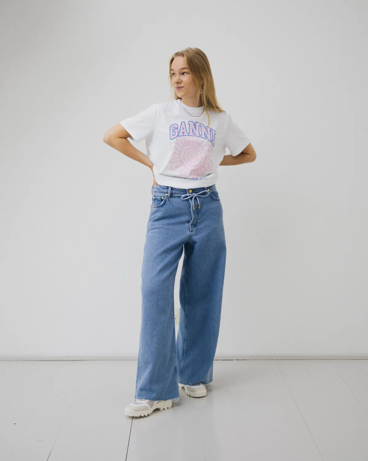 Heavy Denim Wide Drawstring Jeans - Light Blue Stone