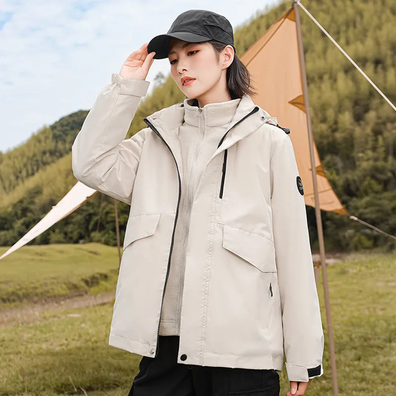 Insulated Cargo Puffer Jacket for Women with Relaxed-Fit Design