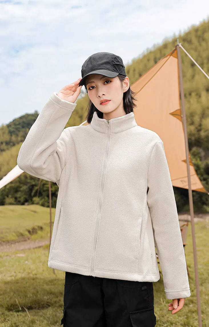 Insulated Cargo Puffer Jacket for Women with Relaxed-Fit Design