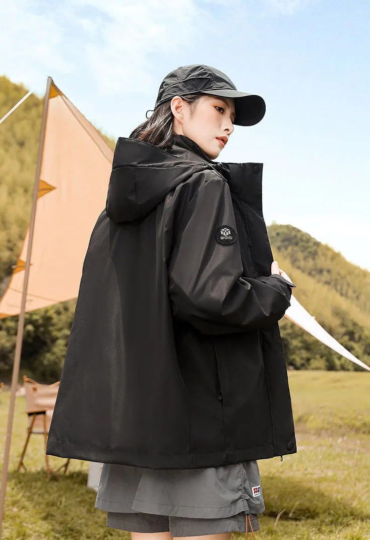 Insulated Cargo Puffer Jacket for Women with Relaxed-Fit Design