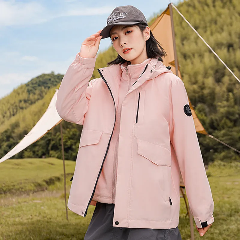 Insulated Cargo Puffer Jacket for Women with Relaxed-Fit Design