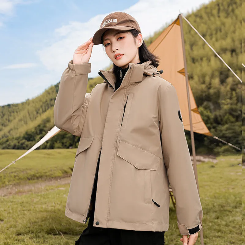 Insulated Cargo Puffer Jacket for Women with Relaxed-Fit Design