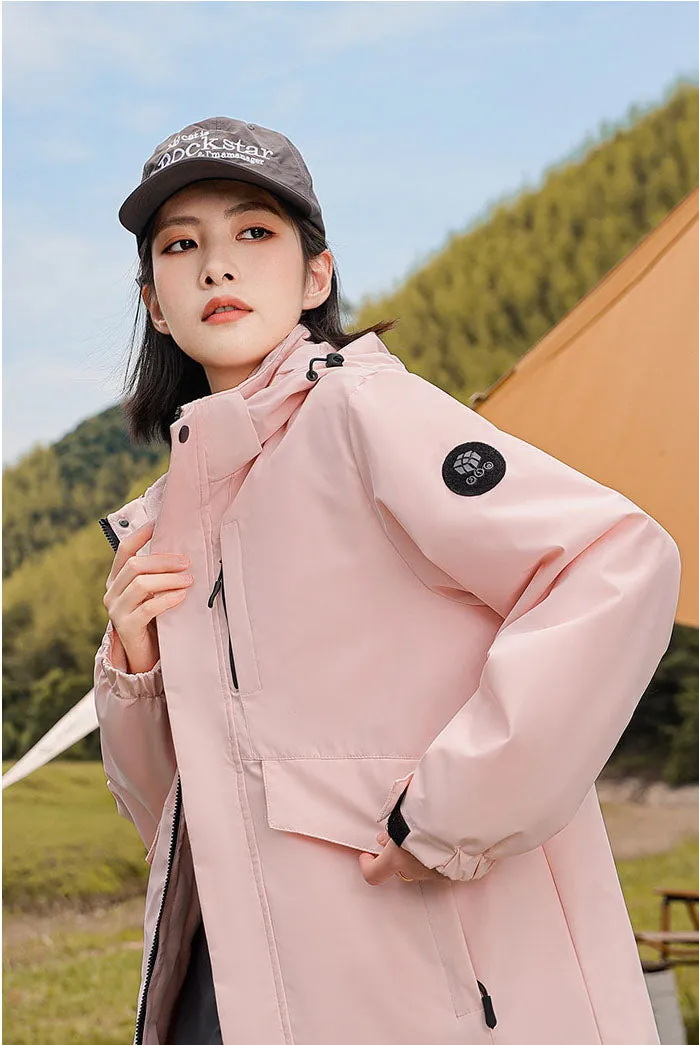 Insulated Cargo Puffer Jacket for Women with Relaxed-Fit Design