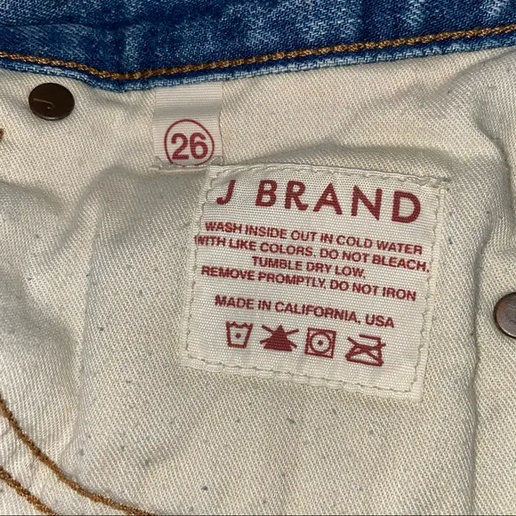 J Brand Distressed Cut Off Jeans Shorts in Neptune Wash Sz 26