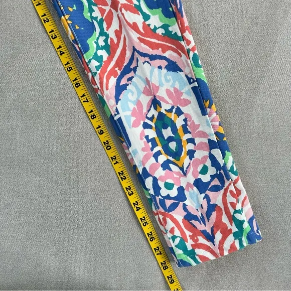 J. McLaughlin Slim Lexi Jeans. Size 0. Oahu print. Multicolor.