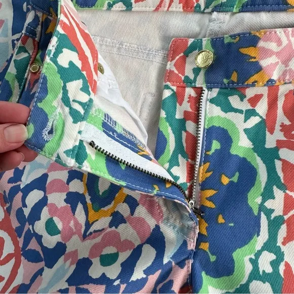 J. McLaughlin Slim Lexi Jeans. Size 0. Oahu print. Multicolor.