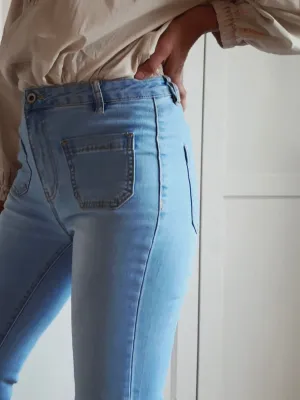 JEANS WITH FLARE AND FRONT POCKETS - LIGHT BLUE