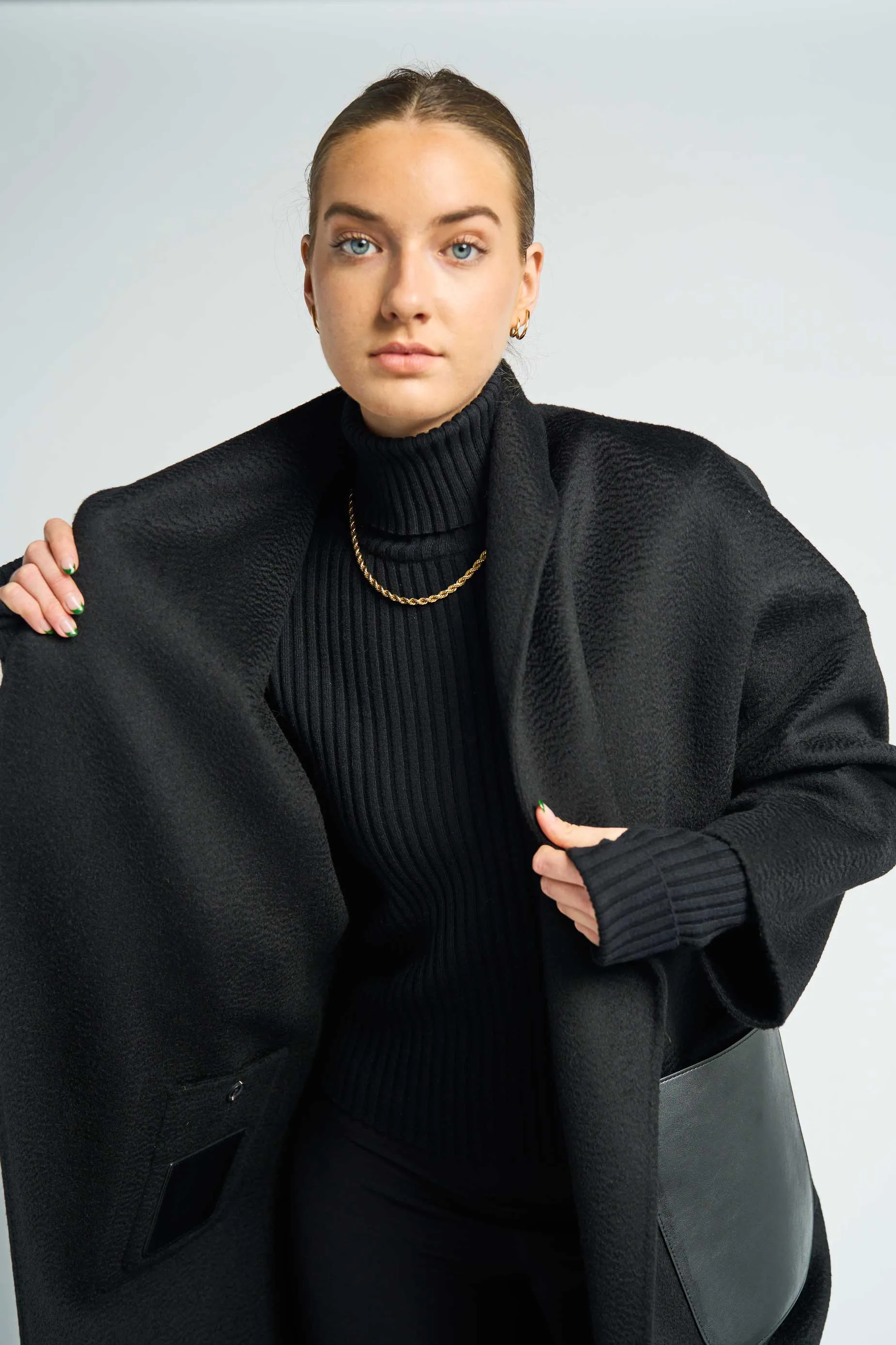 JL065E Hourglass Cashmere Belted Coat - Black