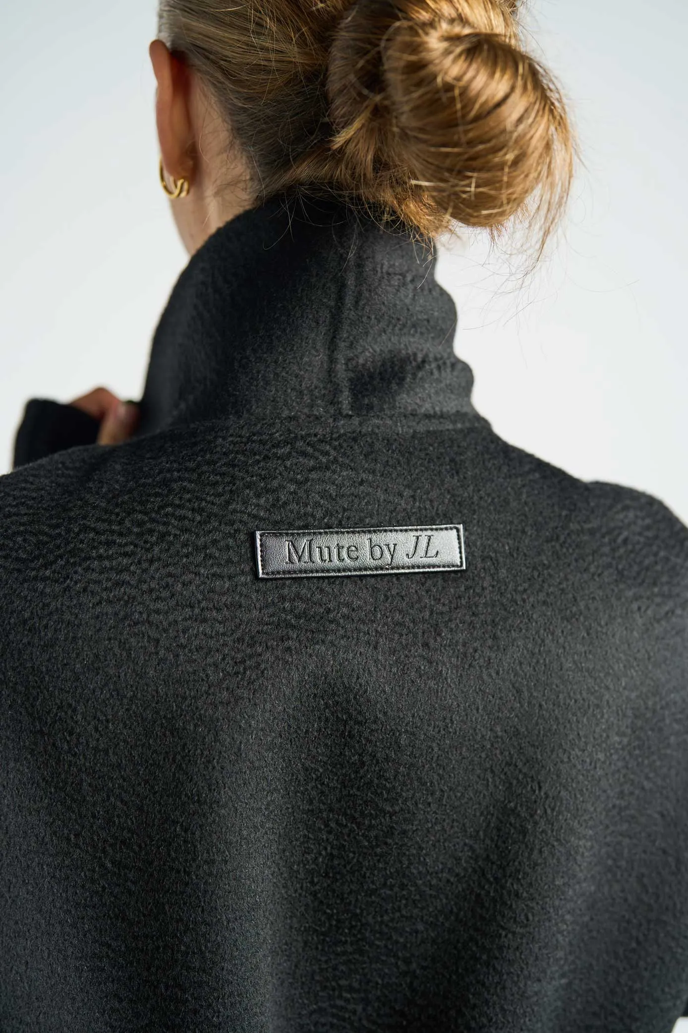 JL065E Hourglass Cashmere Belted Coat - Black