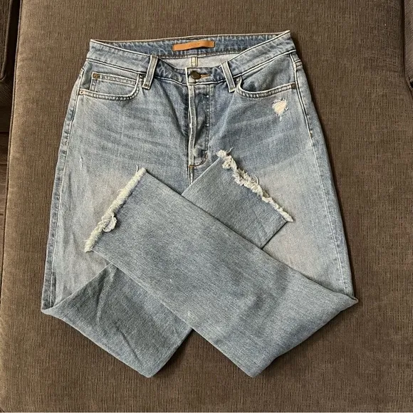 Joe's Jeans Kass Mid-Rise Straight Ankle Jean Raw Hem in Danae Wash (Light Wash)