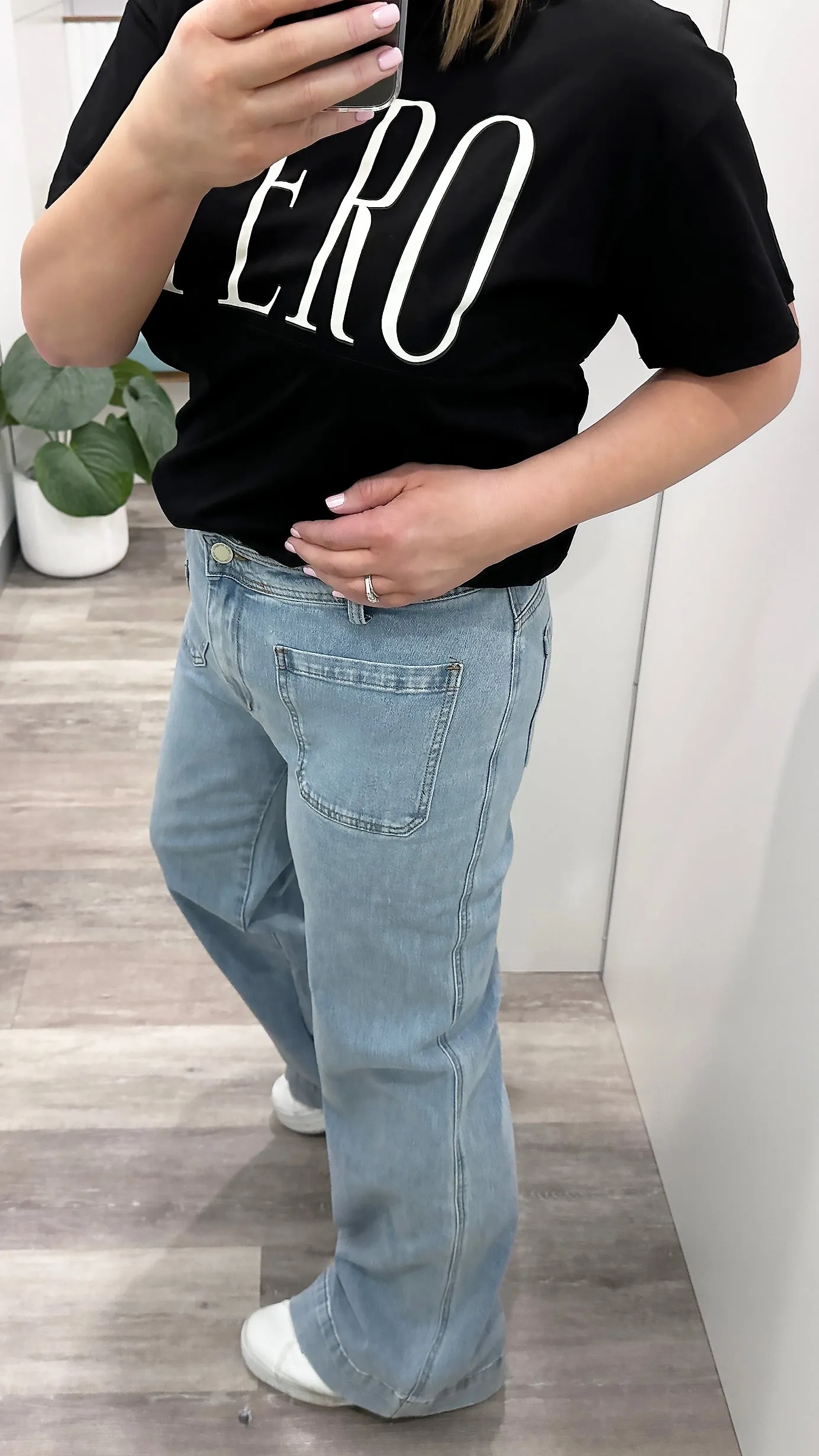 Lara Wide Leg Jeans Light