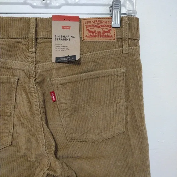 Levi's - 29x30 314 Shaping Straight Corduroy Jeans