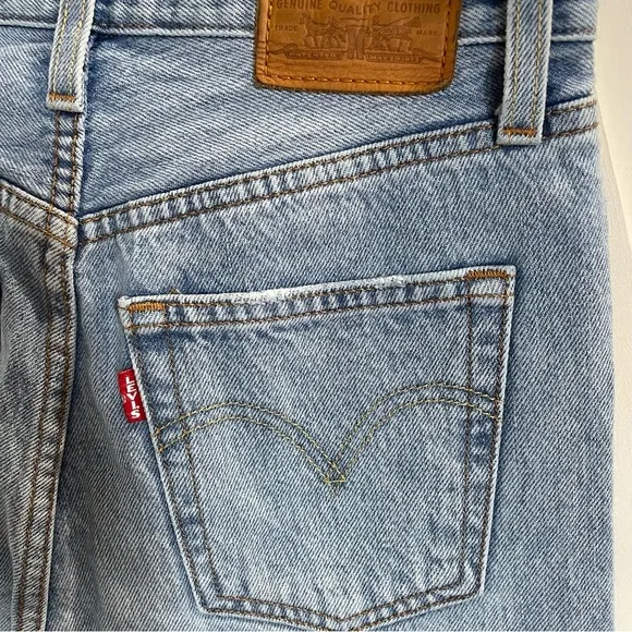 Levi’s Ribcage Split Fare Jeans Size 25