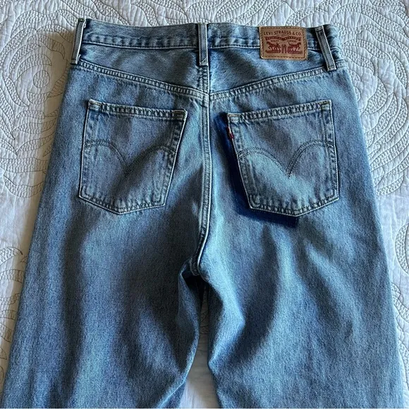 Levi's - Ribcage Straight Ankle Jeans - Light Indigo Destructed - Blue