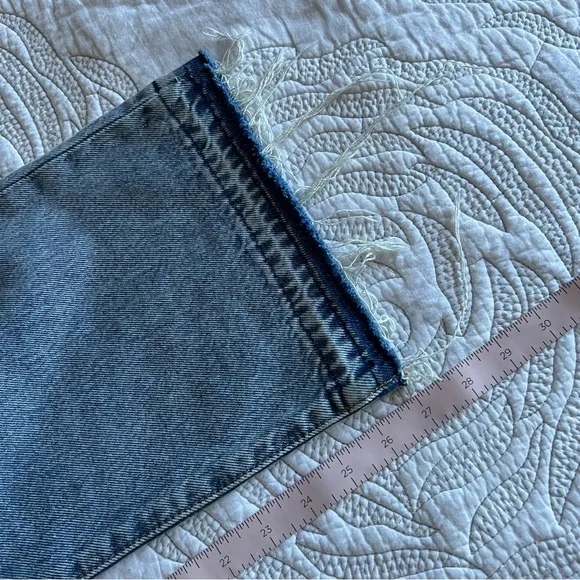 Levi's - Ribcage Straight Ankle Jeans - Light Indigo Destructed - Blue