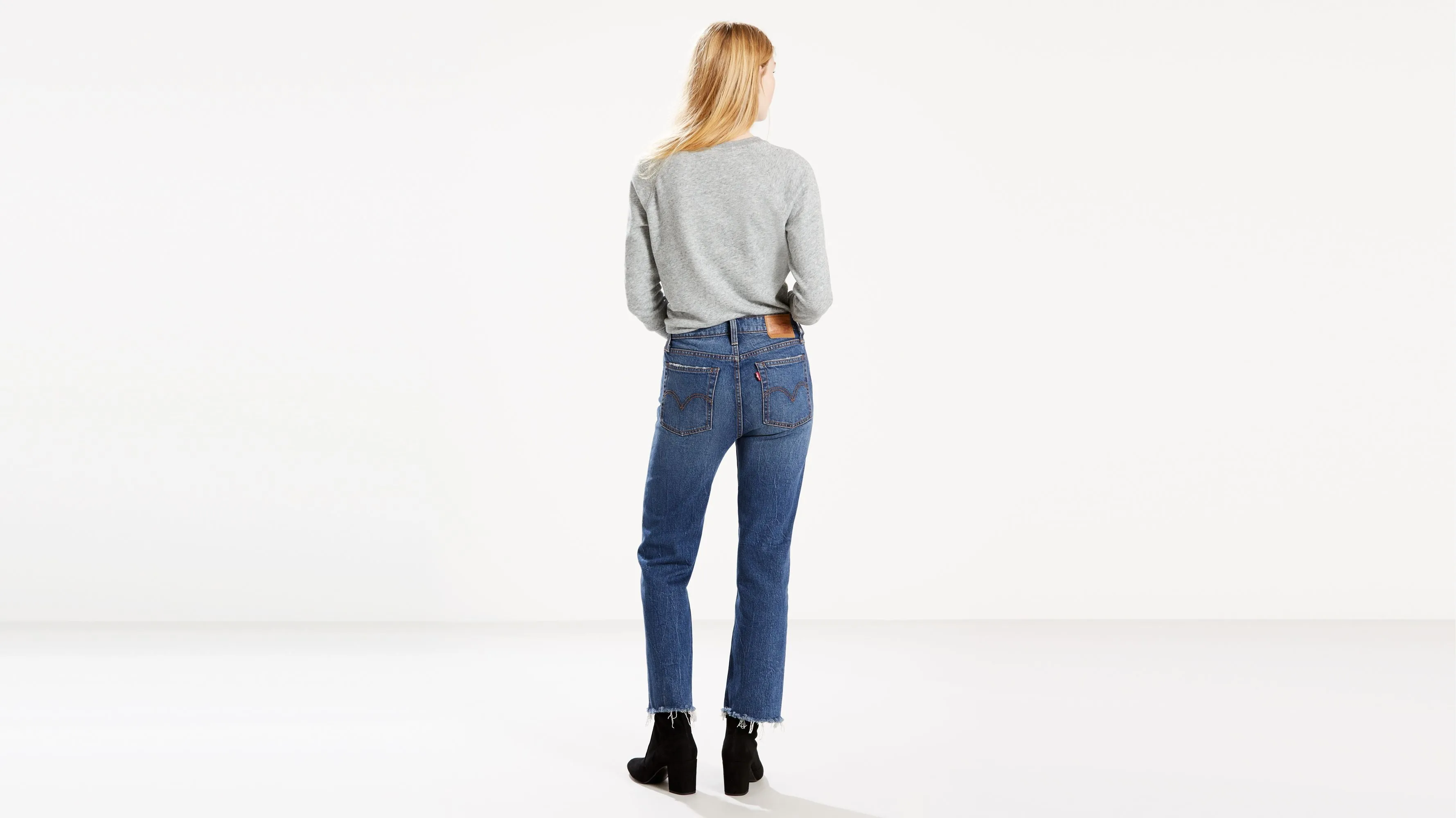 Levi's Womens Wedgie Fit Distressed Cut Off Ankle Crop Denim Jeans Size 26 x 26
