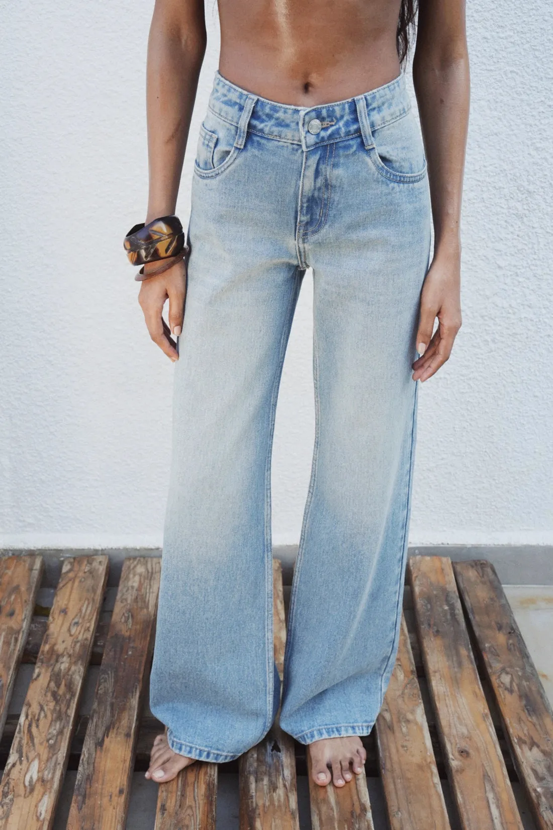 Light Wash Mid Waist Jeans