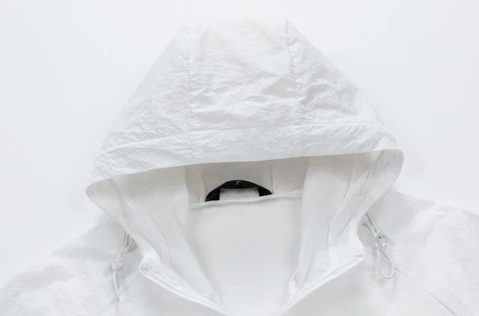 Lightweight Solid Relaxed-fit Windbreaker for Outdoor Adventures