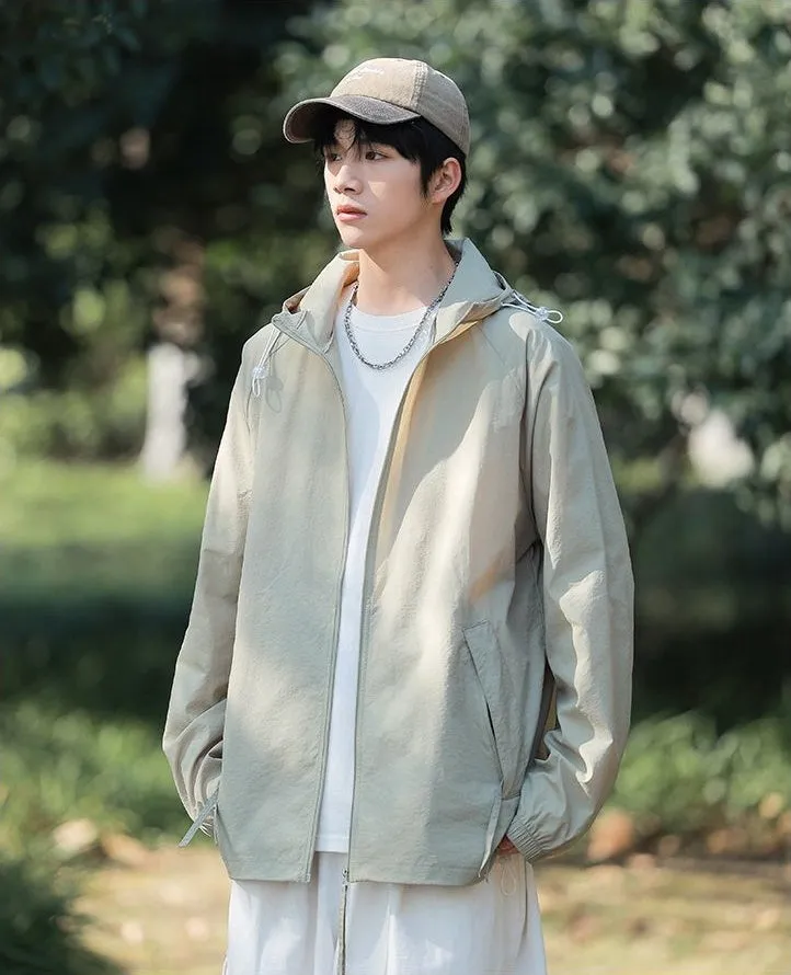 Lightweight Solid Relaxed-fit Windbreaker for Outdoor Adventures