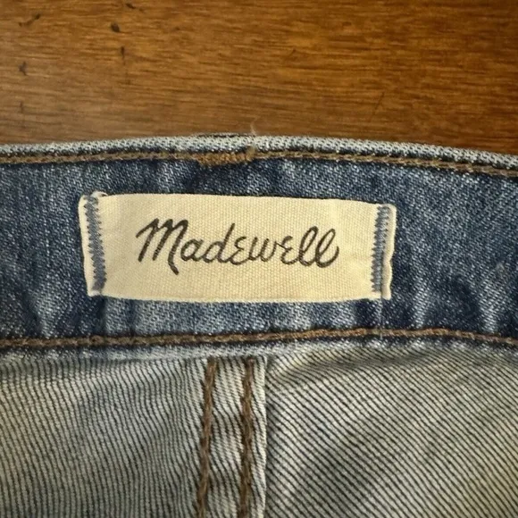 Madewell &quot;The High-Rise Slim Boyjean&quot; Size 35 Medium Wash Cropped Jeans - EUC