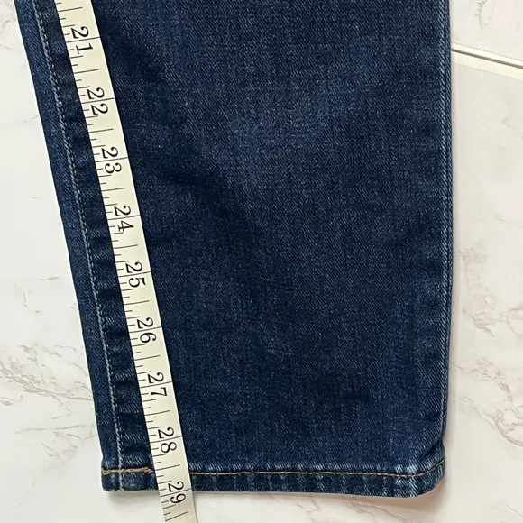 Madewell women’s The Slim Boyjean dark wash jeans, size 26