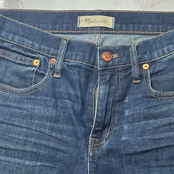 Madewell women’s The Slim Boyjean dark wash jeans, size 26
