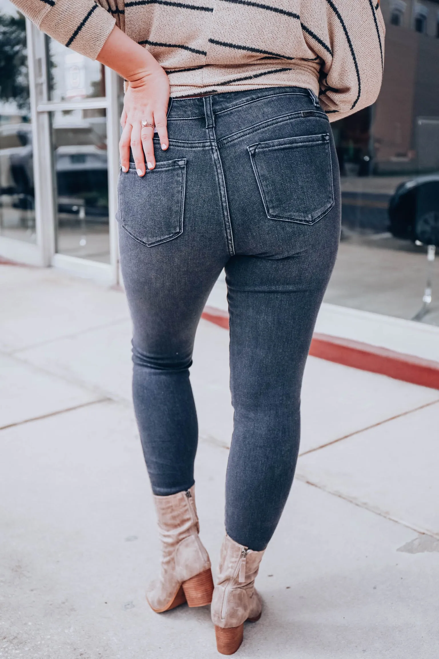 Micah Mid-Rise Jeans - Light Grey