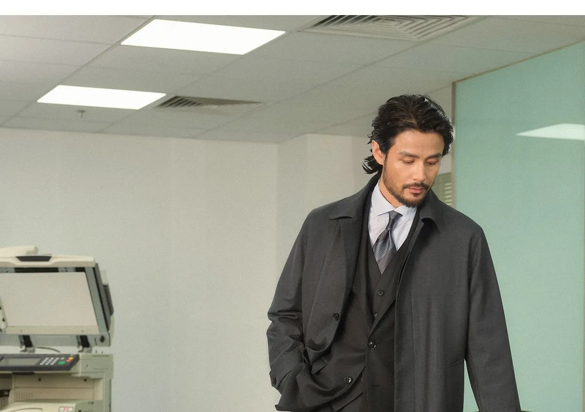 Mid-Length Commuter Overcoat