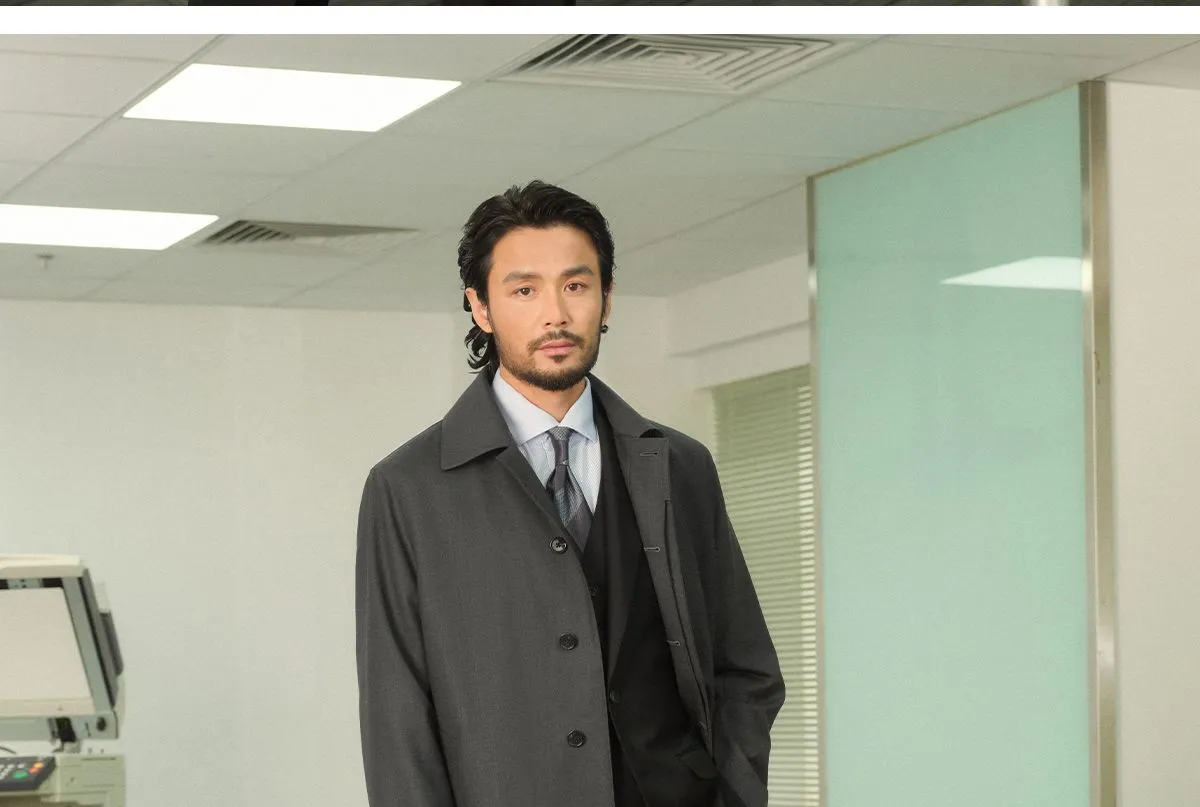 Mid-Length Commuter Overcoat