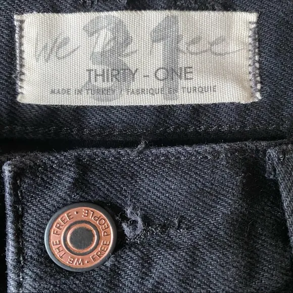 NEW Free People Stove Pipe High-Rise Black Jeans